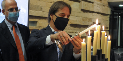 Lacalle Pou particip� en el 82� aniversario de la Noche de los Cristales Rotos