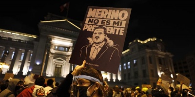 La Polic�a peruana vuelve a reprimir a los manifestantes en Lima