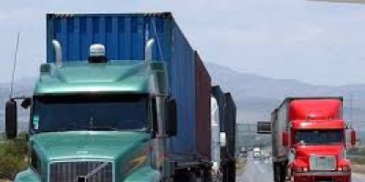 Camionero amenaz con arma blanca a inspectores del Ministerio de Transporte