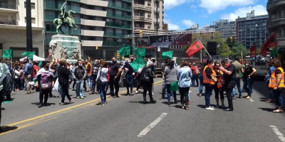 COFE se moviliz� contra la p�rdida salarial y el ajuste presupuestal
