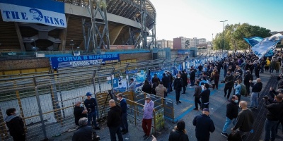 De Laurentiis confirma que el San Paolo pasar� a llamarse Diego Maradona