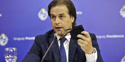 Lacalle Pou inform� que se est� organizando el ingreso de uruguayos desde el exterior