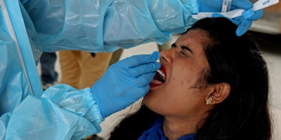 Infect�logo Galiana: aumento de casos de coronavirus se debe a personas que "descuidaron" las medidas de prevenci�n
