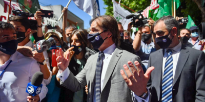 Lacalle Pou conf�a en que se pueda llegar a un acuerdo para la recuperaci�n salarial de los funcionarios p�blicos