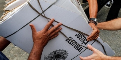 Abren los centros electorales de 57 grandes urbes, incluyendo Sao Paulo y Rio
