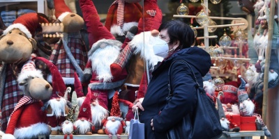La OMS pide evitar las grandes reuniones familiares en las fiestas navide�as