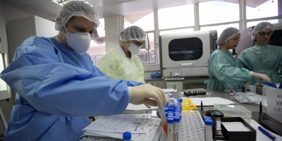 El Reino Unido ser� el primer pa�s del mundo en vacunar contra el COVID-19, la pr�xima semana