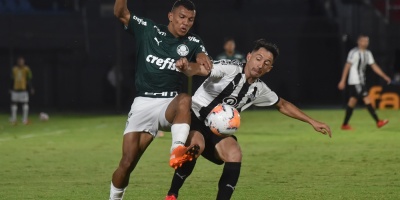 Palmeiras logra valioso empate ante un Libertad que pudo obtener m�s