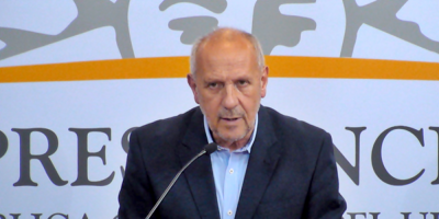 La Presidencia inici� un sumario a Miguel Toma y lo separ� de su cargo por un lapso de seis meses