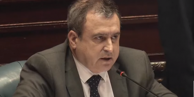 Senador Lozano (CA) denuncia presuntas irregularidades en ministerios de Vivienda y Defensa durante gesti�n del Frente Amplio