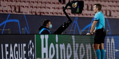 Para Valderrama el VAR "no sirve para nada" 