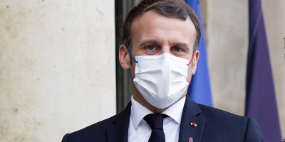 Macron da positivo por coronavirus