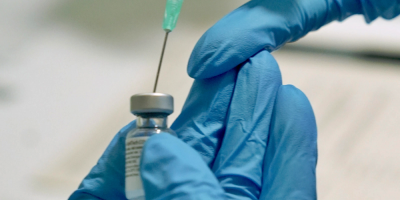 OMS promete distribuir vacunas a los pa�ses pobres en primera mitad de 2021