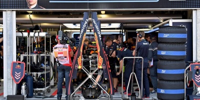 Verstappen celebra la llegada de Sergio P�rez para el duelo con Mercedes