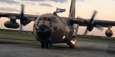 El FA eval�a citar al ministro de Defensa al Parlamento por compra de dos aviones sin garant�a