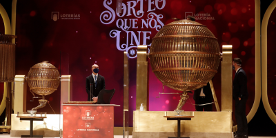 El n�mero 72.897, premiado con "el Gordo" de la loter�a de Navidad en Espa�a