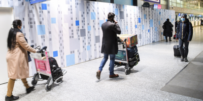 Cient�ficos brit�nicos investigan si la nueva cepa contagia m�s a los ni�os