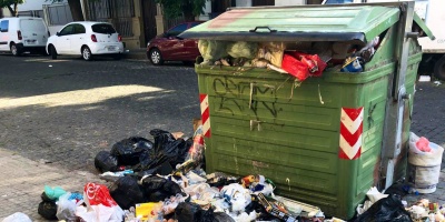 Adeom dice que desborde de contendores de residuos en Montevideo se debe a "la falta de personal"