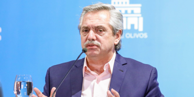 Argentina ofrece ayuda a Uruguay y Bolivia para conseguir vacunas