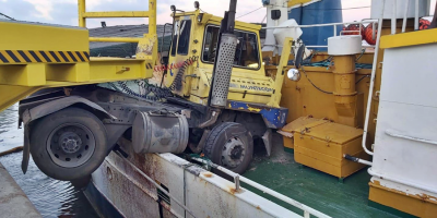 La Armada investiga el siniestro en el que un barco impact� contra un barco pesquero