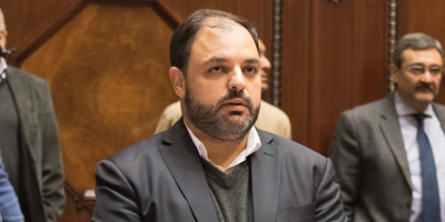 Molestia dentro del FA tras suspensi�n de reuni�n con Salinas por tema vacunas