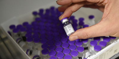 La OMS aprueba el uso de emergencia de la vacuna de Pfizer y BioNTech