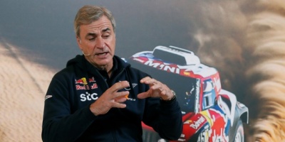 Carlos S�inz dice estar motivado para una cuarta victoria en el Dakar