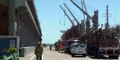 Bomberos trabajaron en una fuga de gas inflamable en el Puerto de Montevideo