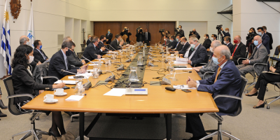 Vacunas: Lacalle Pou eval�a las medidas del Gobierno junto al consejo de ministros