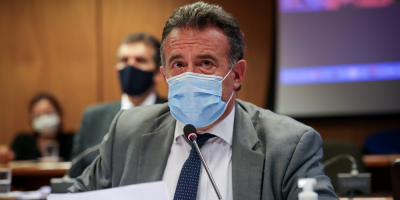 Ejecutivo inform� al Parlamento que negocia con varios laboratorios para obtener vacuna