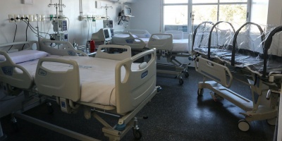 Uruguay refuerza sistema de cuidados intensivos ante subida de casos de covid