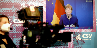 Merkel ve "problem�tica" la suspensi�n de cuentas de Trump en redes sociales