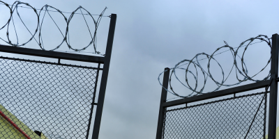 Dos fallecidos y cinco heridos tras enfrentamiento en la c�rcel de Santiago V�zquez