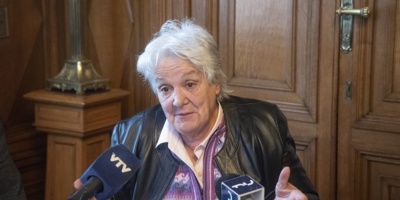 Topolansky dijo que hasta ahora el FA no ten�a informaci�n oficial sobre los tr�mites para conseguir las vacunas contra el Covid-19