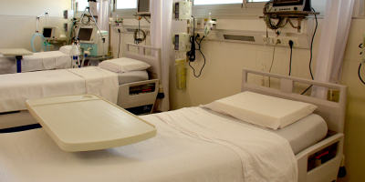 Ocupaci�n de camas de cuidados intensivos por Covid se mantiene en el 15 %, seg�n m�dicos