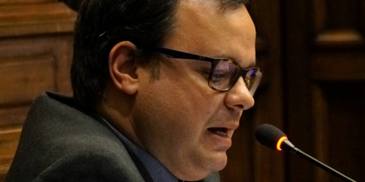 Diputado Schipani denuncia violaci�n de la laicidad por recolecci�n de firmas contra la LUC dentro del Cl�nicas