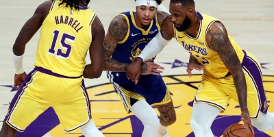 NBA: Curry se impone a James y los Warriors sorprenden a los Lakers
