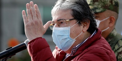 Muere por covid-19 el ministro de Defensa de Colombia