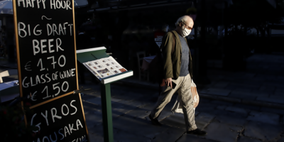 Grecia endurece el toque de queda ante el aumento de los contagios