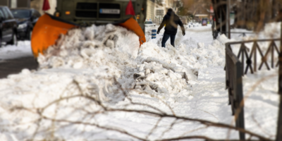 Una mujer de 77 a�os sobrevive en EEUU encerrada cuatro d�as en su veh�culo por la nieve