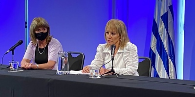 La intendente Cosse asegur� que la comuna aceptar� donaciones �de cualquiera� tras cr�ticas de politizar donaciones para ollas populares