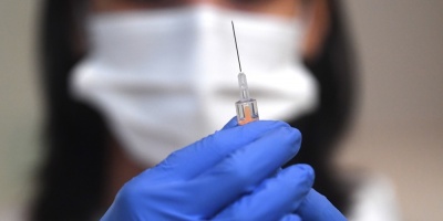 La OMS aprueba el uso de emergencia de la vacuna anticovid de AstraZeneca