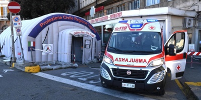 Italia suma 12.074 nuevos casos y 369 muertes por coronavirus en 24 horas