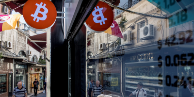 El bitc�in alcanza un nuevo m�ximo hist�rico, cerca de los 52.900 d�lares