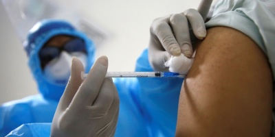 La vacunaci�n contra la covid-19 avanza con desigualdad en Am�rica Latina