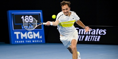 Medvedev pisa el podio por primera vez