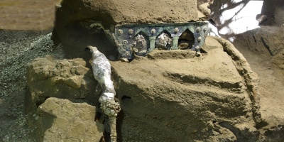 Descubierta en Pompeya una gran carroza ceremonial casi intacta