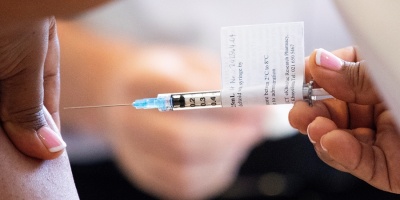 Robos, listas VIP y fraudes en la vacunaci�n son la nueva pandemia en Am�rica