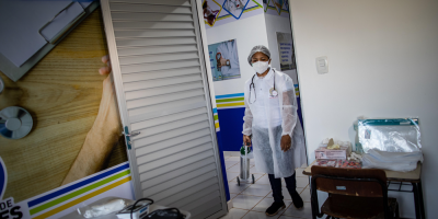 Alcaldes brasile�os crean consorcio para la compra de vacunas contra la covid