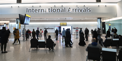 Reino Unido debate la implantaci�n de un pasaporte de vacunaci�n